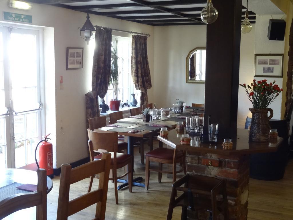 The Dove Inn Micheldever Buitenkant foto